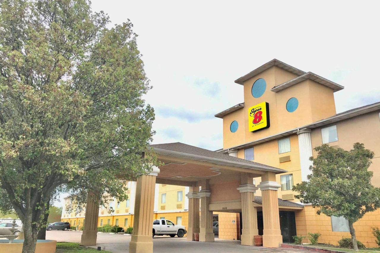 天普 罗德威旅馆酒店 外观 照片
